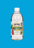 Can I put vinegar in a spray bottle?