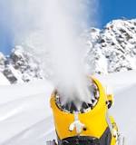 How does a snow machine work?