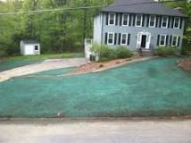 How thick should hydroseeding be?