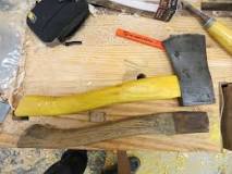 How do you make a garden tool handle?
