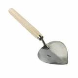 What type of trowel does Monty Don use?