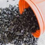 Does charcoal neutralize soil?