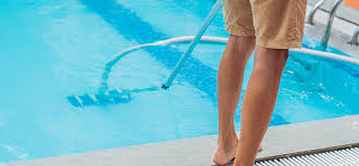 How many times a week should you vacuum a pool?