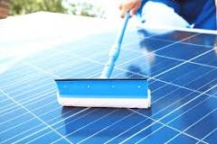 What should you not do when cleaning solar panels?